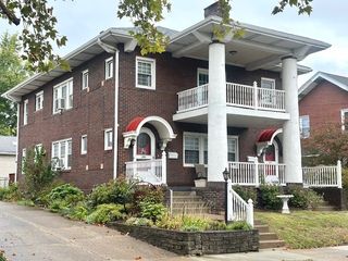 211 Woodlawn Ave, Munhall, PA 15120