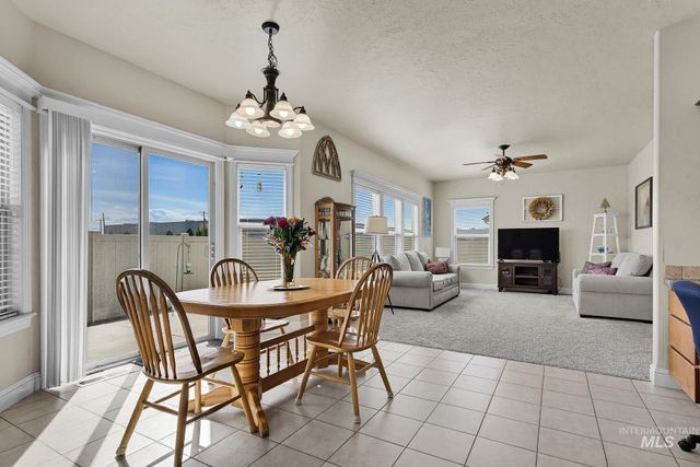 11969 Sandpiper Ct, Caldwell, ID 83605