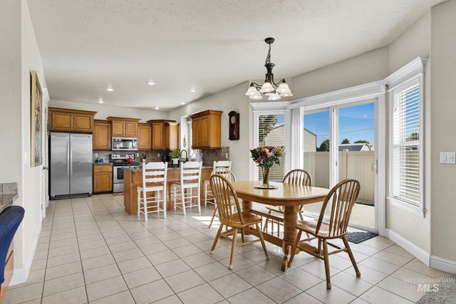 11969 Sandpiper Ct, Caldwell, ID 83605