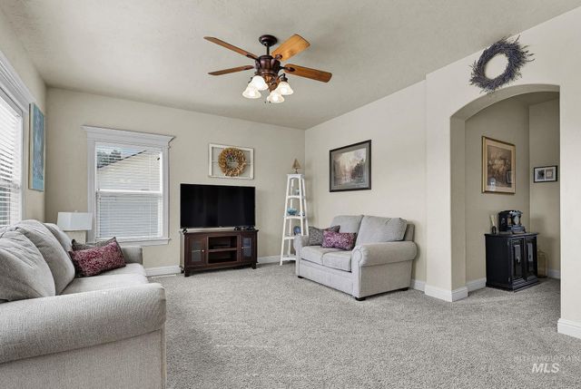 11969 Sandpiper Ct, Caldwell, ID 83605