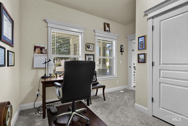 11969 Sandpiper Ct, Caldwell, ID 83605
