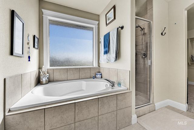 11969 Sandpiper Ct, Caldwell, ID 83605