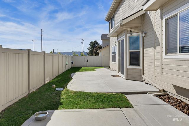 11969 Sandpiper Ct, Caldwell, ID 83605