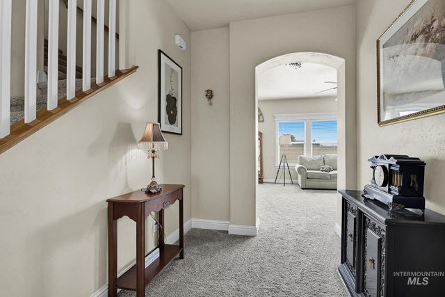 11969 Sandpiper Ct, Caldwell, ID 83605