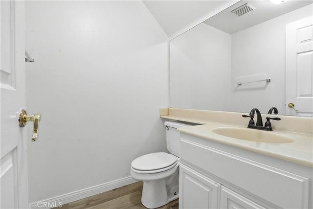 1215 N San Gabriel 107, Azusa, CA 91702