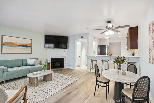 1215 N San Gabriel 107, Azusa, CA 91702