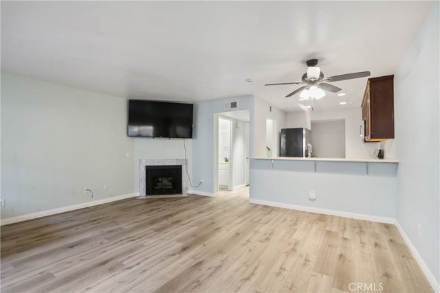 1215 N San Gabriel 107, Azusa, CA 91702