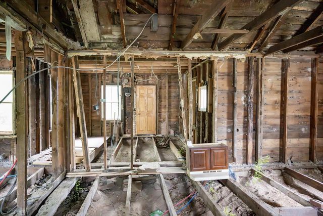 909 W State Street, Mauston, WI 53948