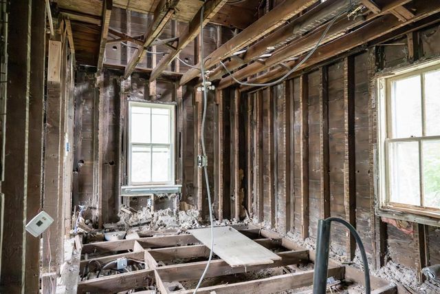 909 W State Street, Mauston, WI 53948