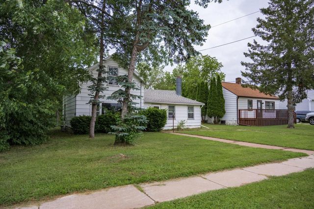 909 W State Street, Mauston, WI 53948