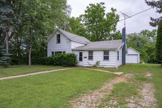 909 W State Street, Mauston, WI 53948