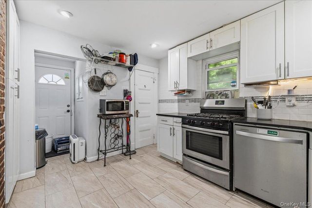 806 Miller Place, Baldwin, NY 11510