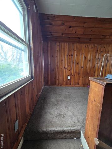 8616 Mark Twain Street, Detroit, MI 48228