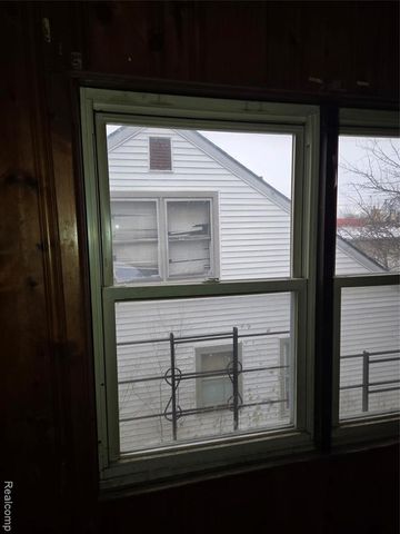 8616 Mark Twain Street, Detroit, MI 48228