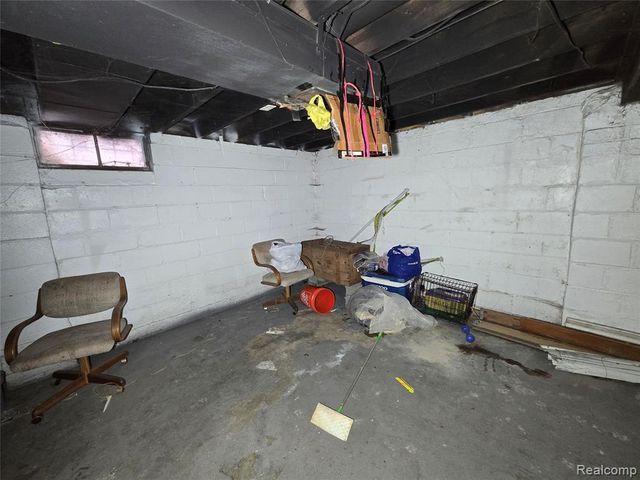8616 Mark Twain Street, Detroit, MI 48228