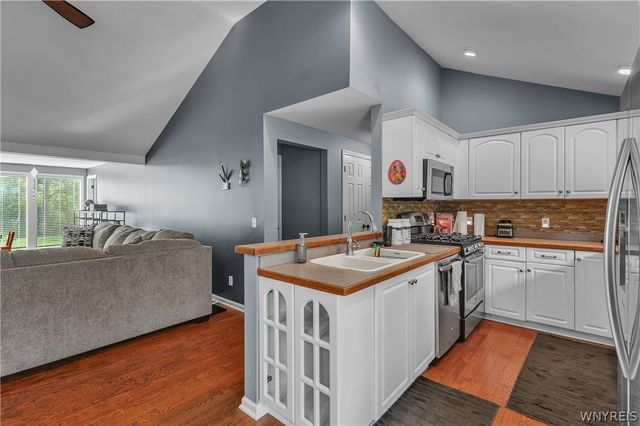 45 Mint Meadow Drive, Aurora, NY 14052