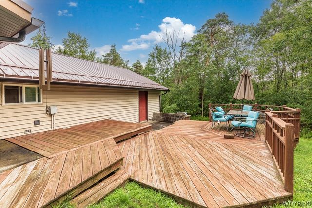 45 Mint Meadow Drive, Aurora, NY 14052