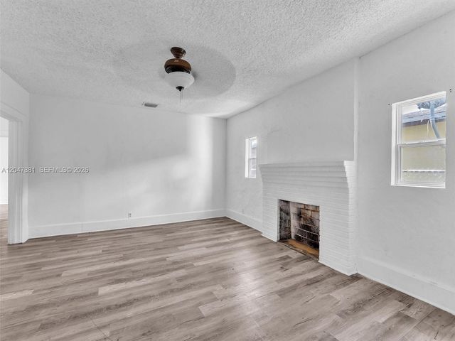 1932 Dewey St, Hollywood, FL 33020