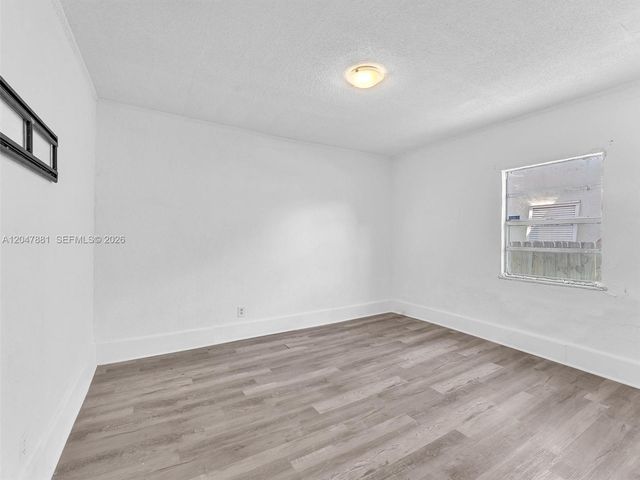 1932 Dewey St, Hollywood, FL 33020