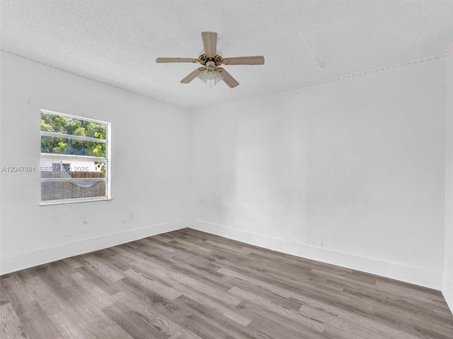 1932 Dewey St, Hollywood, FL 33020