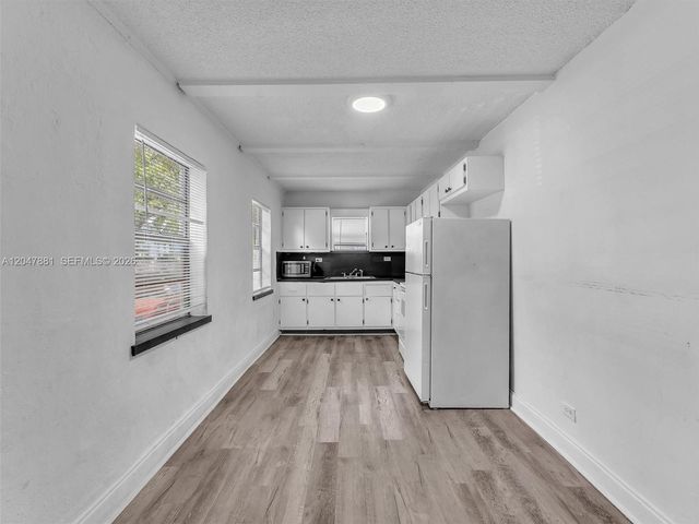 1932 Dewey St, Hollywood, FL 33020