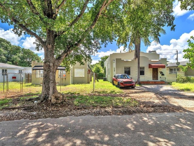 1932 Dewey St, Hollywood, FL 33020