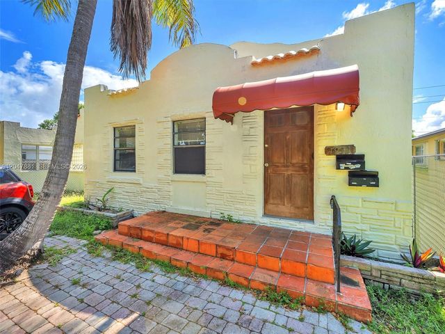 1932 Dewey St, Hollywood, FL 33020