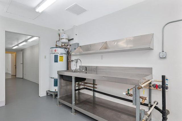 7230 Highhill Rd, Sloughhouse, CA 95683