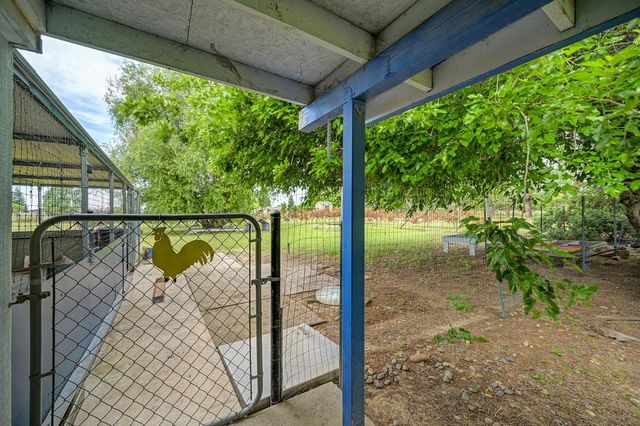 7230 Highhill Rd, Sloughhouse, CA 95683