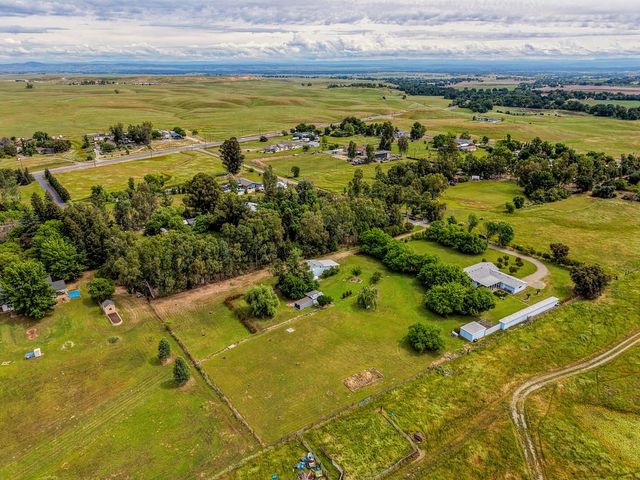 7230 Highhill Rd, Sloughhouse, CA 95683