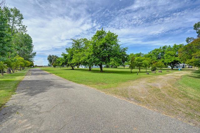 7230 Highhill Rd, Sloughhouse, CA 95683