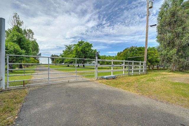 7230 Highhill Rd, Sloughhouse, CA 95683