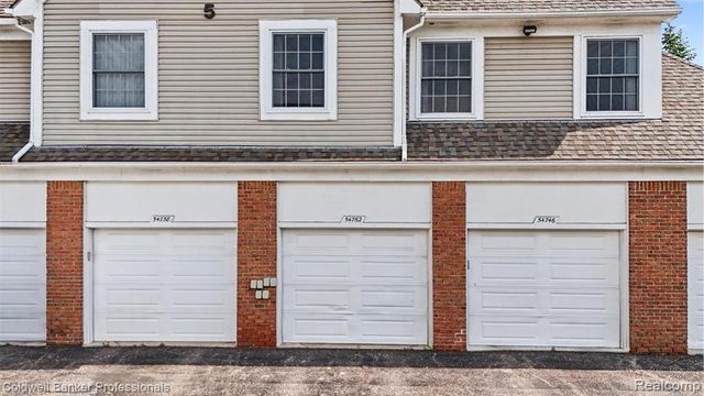54762 Monarch Drive, Utica, MI 48316