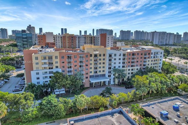 2775 NE 187th St 304, Aventura, FL 33180