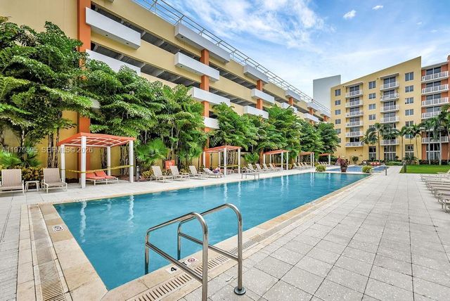 2775 NE 187th St 304, Aventura, FL 33180