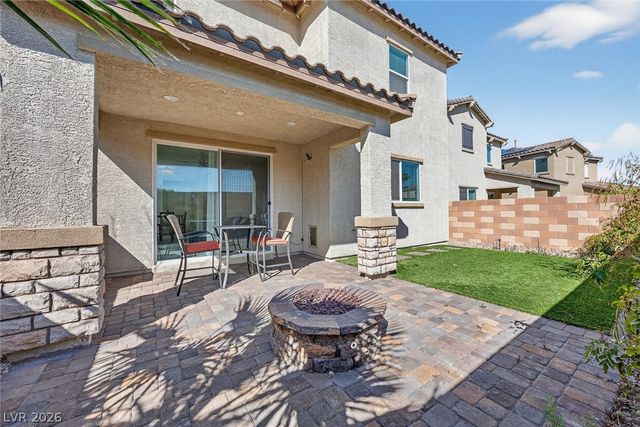 820 Nova Heights Street, Henderson, NV 89011