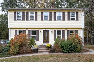 64 Old Stage Rd, Westfield, MA 01085