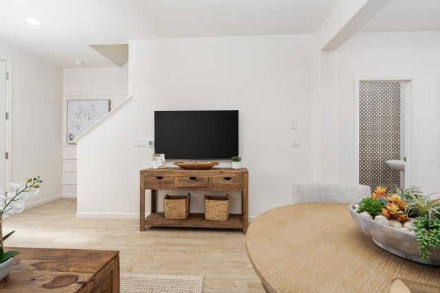 1485 Vintage Lane, Clovis, CA 93619