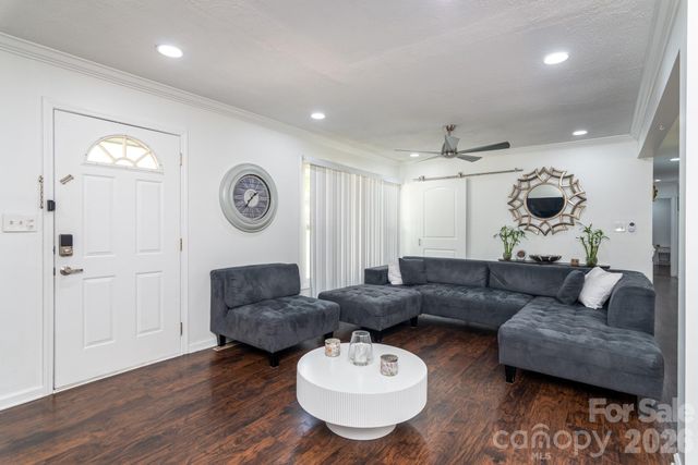 1121 Rembrandt Drive SW, Concord, NC 28027