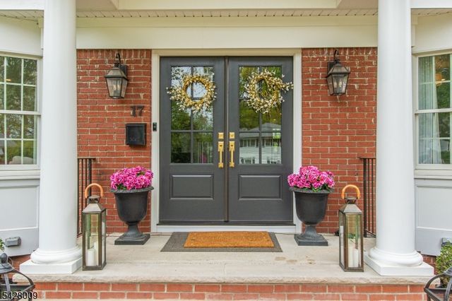 17 WESTOVER TER, West Caldwell Twp., NJ 07006