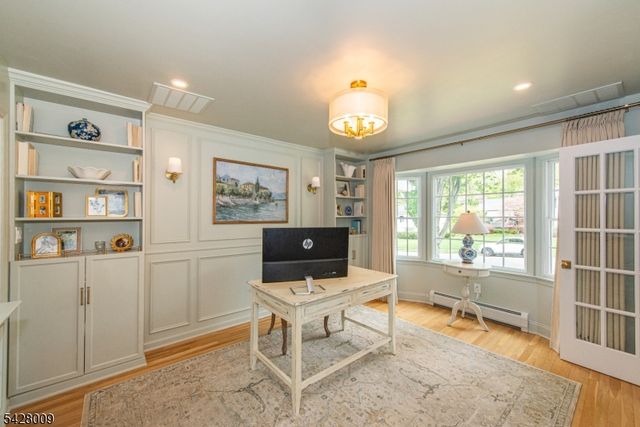 17 WESTOVER TER, West Caldwell Twp., NJ 07006