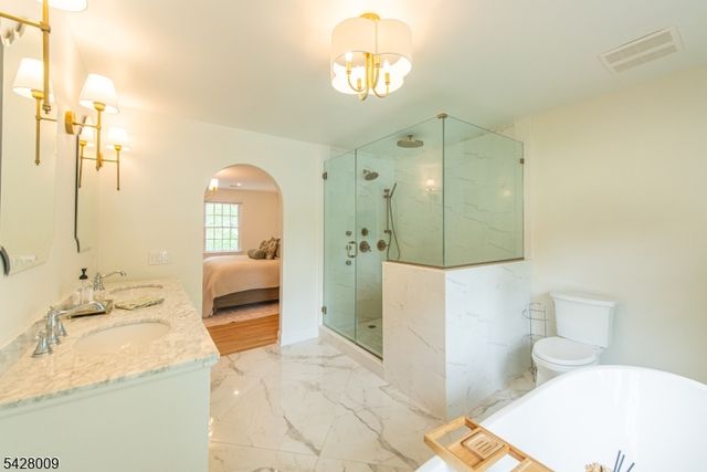 17 WESTOVER TER, West Caldwell Twp., NJ 07006