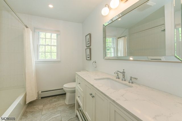 17 WESTOVER TER, West Caldwell Twp., NJ 07006
