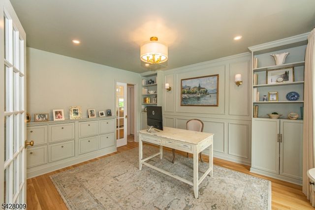 17 WESTOVER TER, West Caldwell Twp., NJ 07006