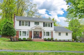17 WESTOVER TER, West Caldwell Twp., NJ 07006