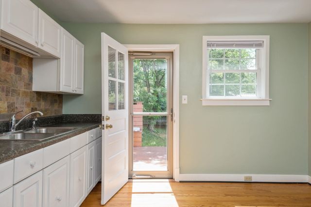 1104 WARE ST, Charlottesville, VA 22902
