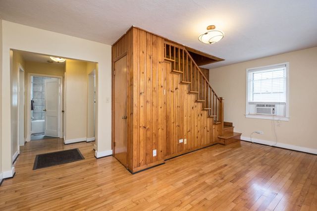 1104 WARE ST, Charlottesville, VA 22902