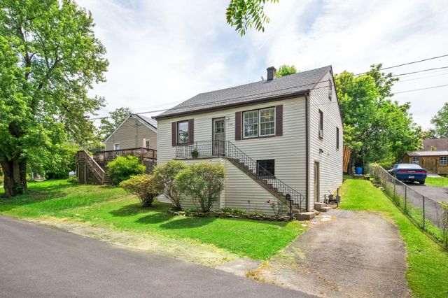 1104 WARE ST, Charlottesville, VA 22902