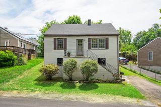 1104 WARE ST, Charlottesville, VA 22902