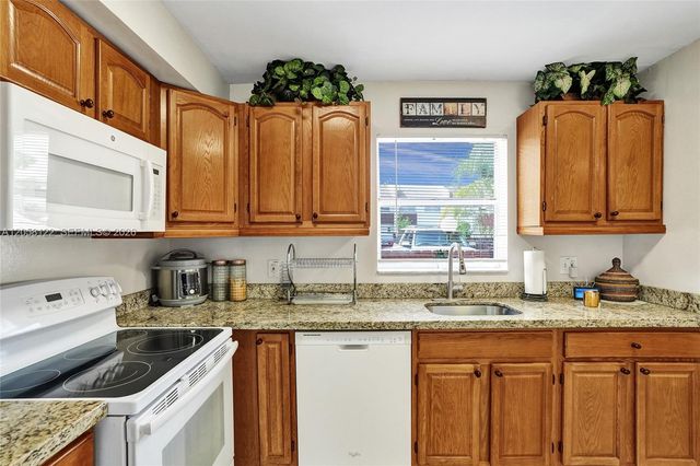 6813 NW 29th Ave 1, Fort Lauderdale, FL 33309